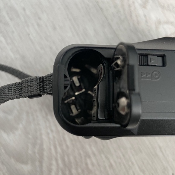 Pentax Mini Sport 35AF Vintage 35mm Point and Shoot film camera - Clean, WORKS - Picture 7 of 11